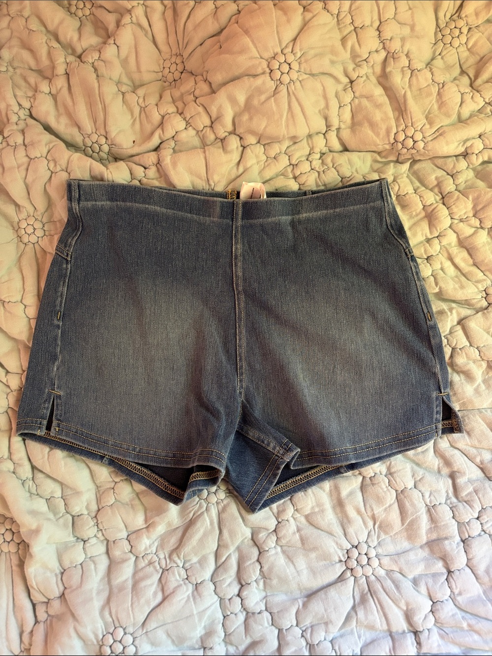 Halara High-Waist blue Denim-Look Sculpting Shorts